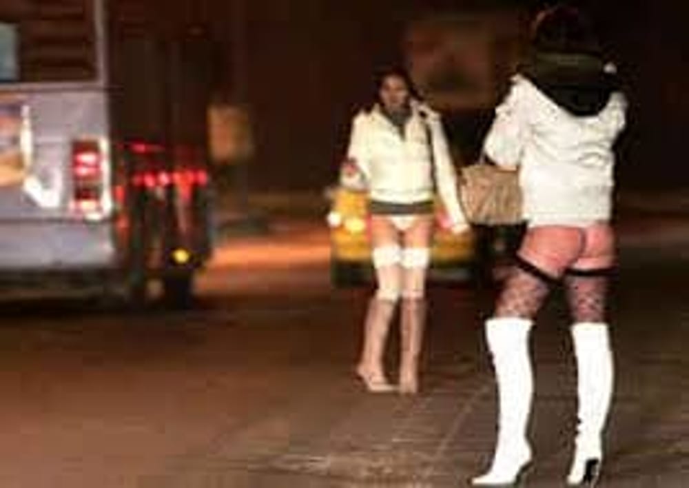 Prostitutes Le Pontet, Telephones of Whores in France