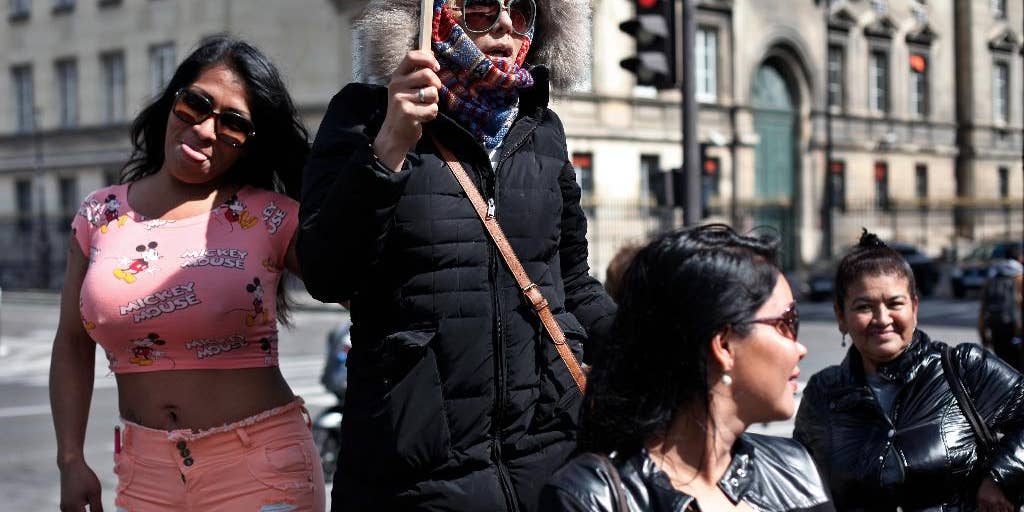 Prostitutes  Ile-de-France