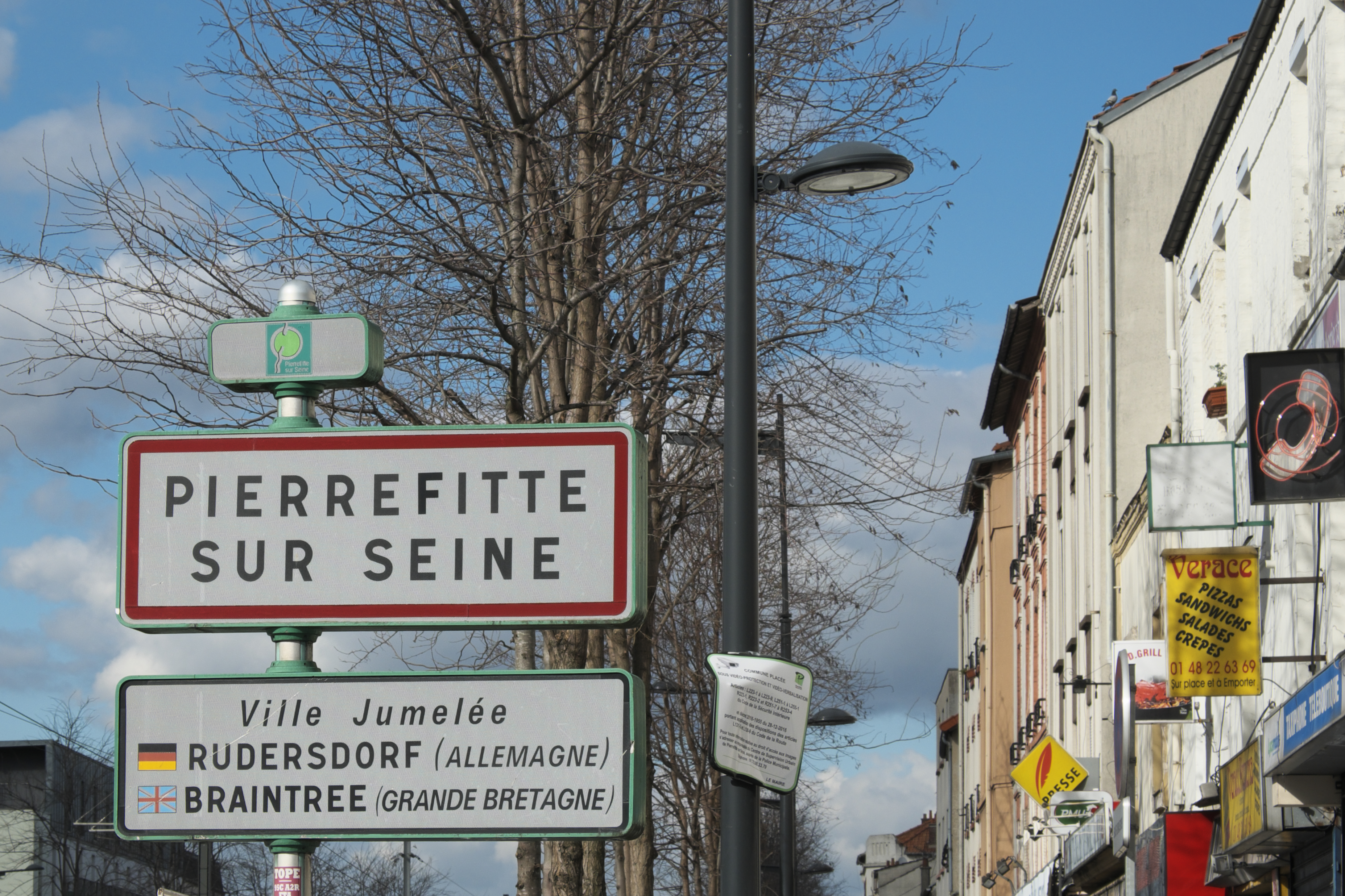  Pierrefitte-sur-Seine, France hookers